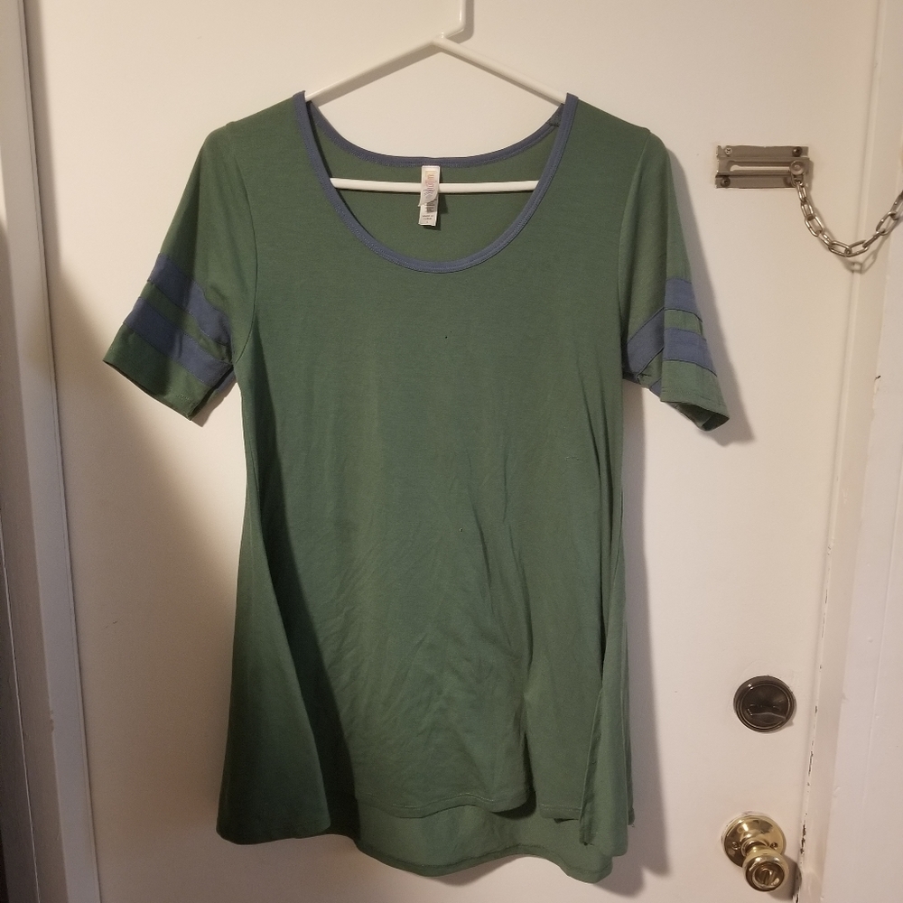 Lularoe Shirt - Picture 1 of 3